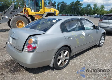 2003 Nissan Altima 2.5 S из США, поврежденный, VIN 1N4AL11D23C270780